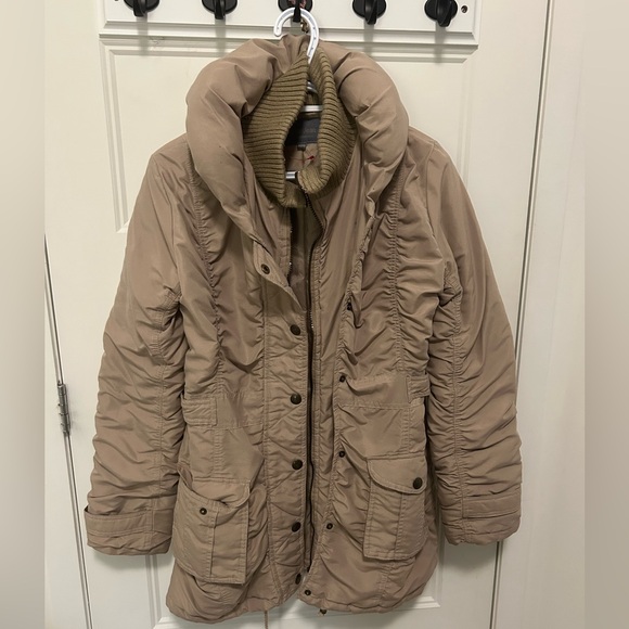 Winter Jacket - Picture 1 of 3